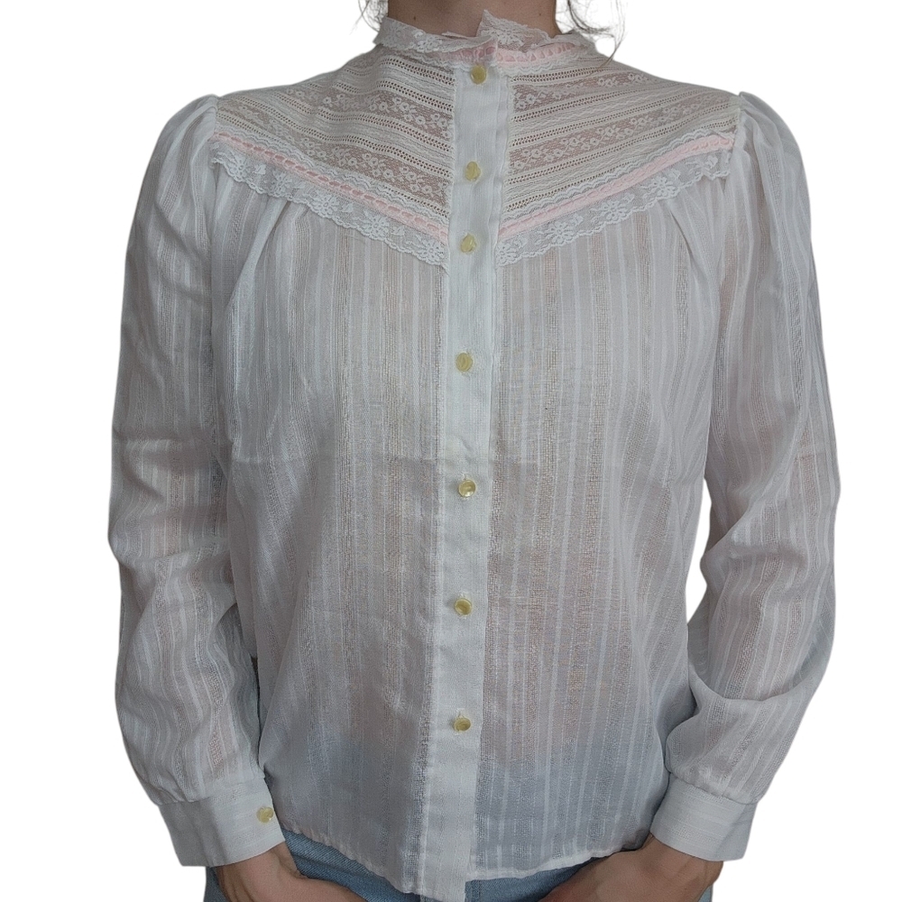 Vintage Lace Button Down Blouse Size Medium